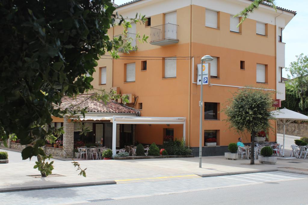 Hostal Montserrat Tona Екстериор снимка